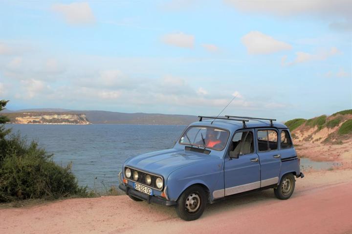 Location de Renault 4L Bonifacio